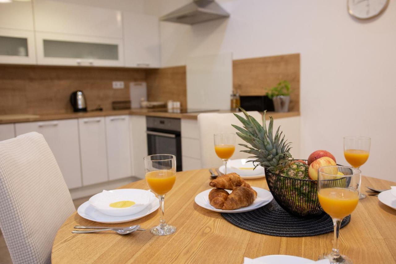 Masa Apartment