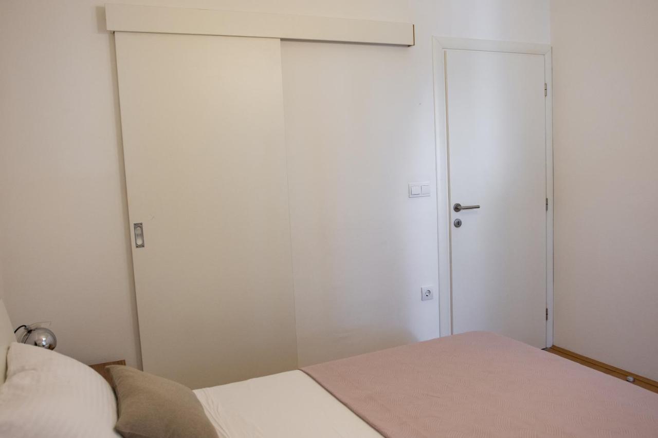 Masa Apartment