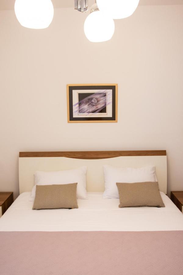 Masa Apartment