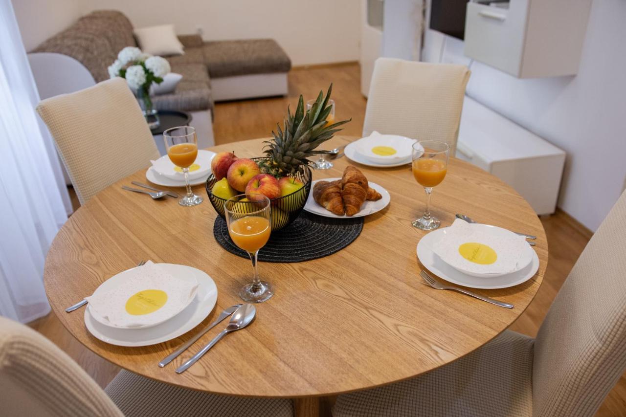Masa Apartment